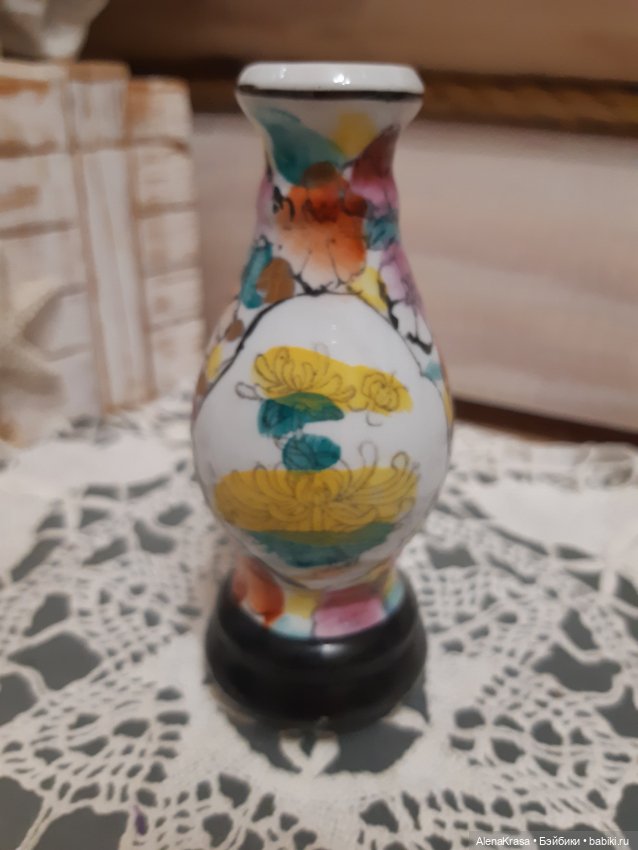 Вазочка для кукольного интерьера