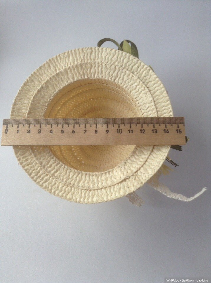 Шляпа с букетиком цветов яблони (фото 6)