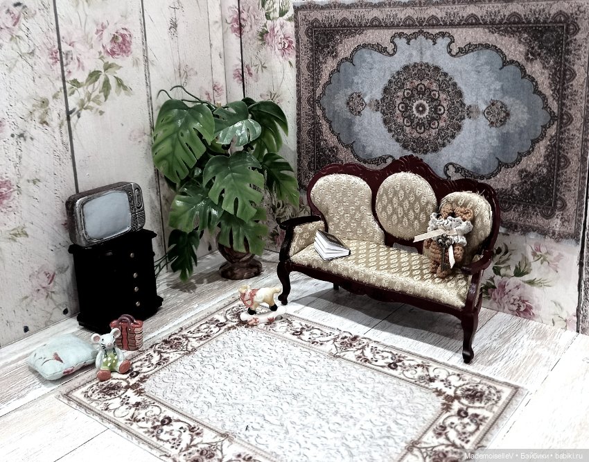 Телевизор — Миниатюра для кукол (фото 3)