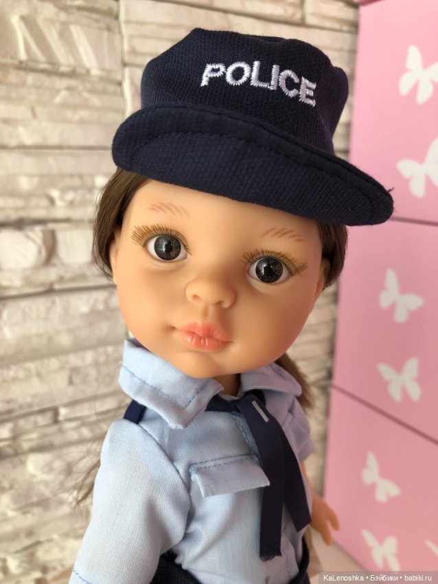 Кэрол полицейский с тёмными волосами, карими глазами от Паола Рейна(Paola Reina) (фото 8)