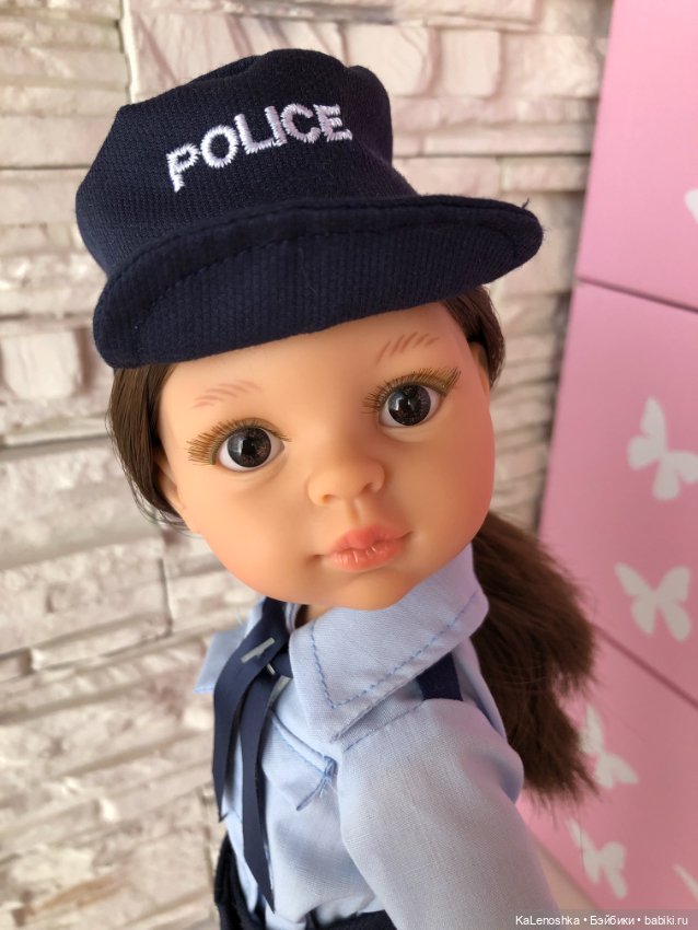Кэрол полицейский с тёмными волосами, карими глазами от Паола Рейна(Paola Reina) (фото 7)