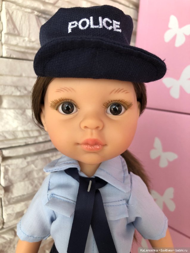 Кэрол полицейский с тёмными волосами, карими глазами от Паола Рейна(Paola Reina) (фото 3)