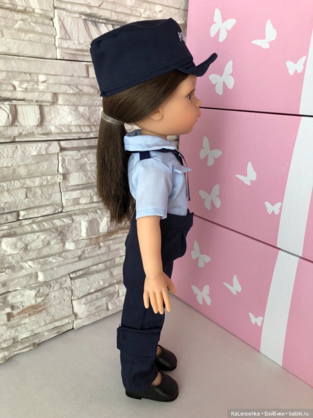 Кэрол полицейский с тёмными волосами, карими глазами от Паола Рейна(Paola Reina) (фото 4)