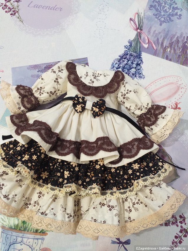 Платье куклам Ruby Red 37 см Сливочный шоколад