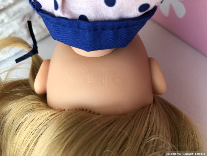 Карла со светлыми волосами и серыми глазами от Паола Рейна(Paola Reina)