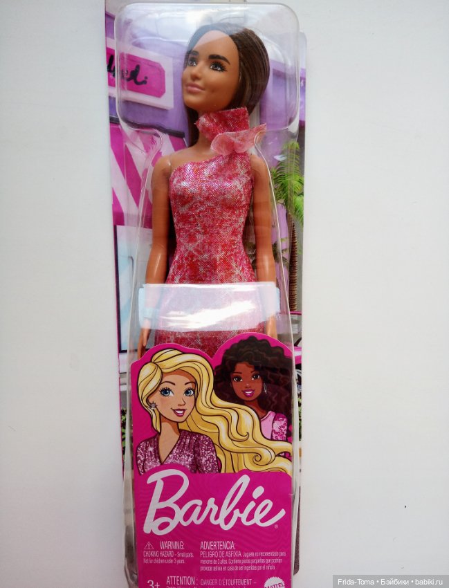 Барби улыбашка в красном платье Barbie Glitz Виолет (фото 2)