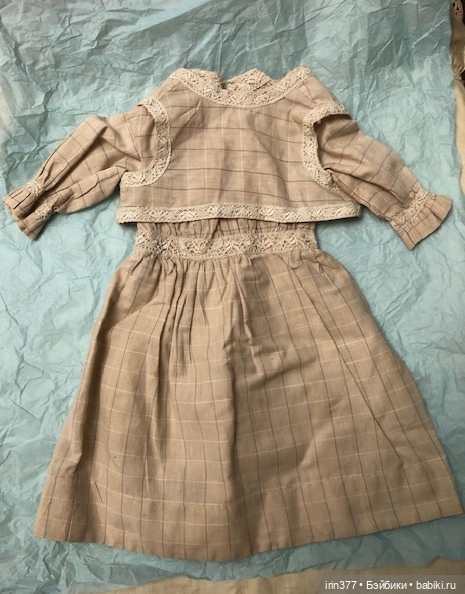 Платье с жилеткой для антикварной куклы (фото 2)