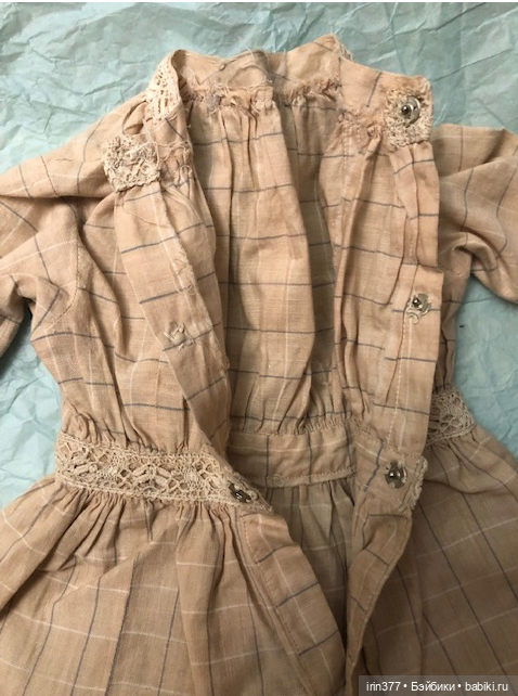 Платье с жилеткой для антикварной куклы (фото 8)