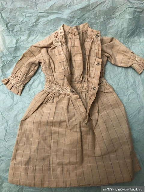 Платье с жилеткой для антикварной куклы (фото 7)