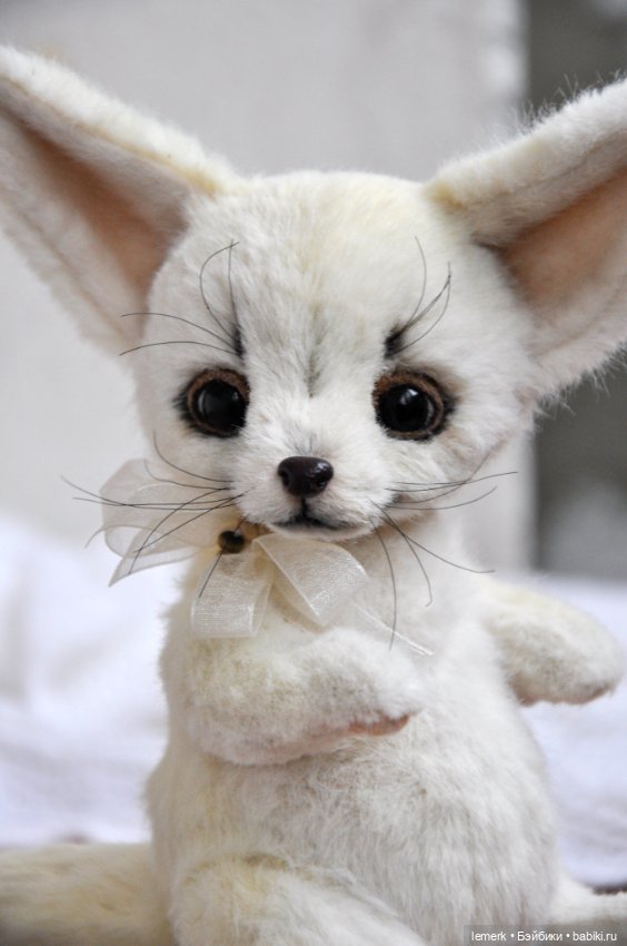 Лисенок фенек тедди, подвижный белый пустынный лис, ушастая лисичка, авторская игрушка ручной работы (фото 8)