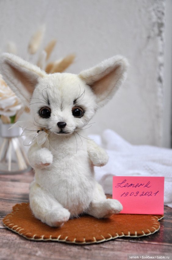 Лисенок фенек тедди, подвижный белый пустынный лис, ушастая лисичка, авторская игрушка ручной работы (фото 10)