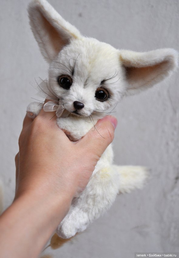 Лисенок фенек тедди, подвижный белый пустынный лис, ушастая лисичка, авторская игрушка ручной работы (фото 7)
