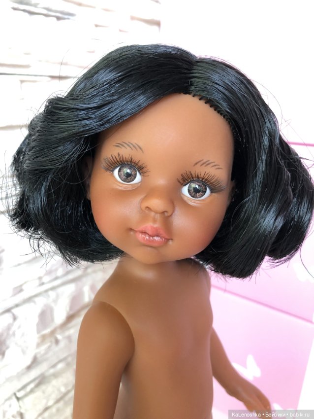 Нора-Карла с прямым пробором, каре, от Паола Рейна(Paola Reina), нюд