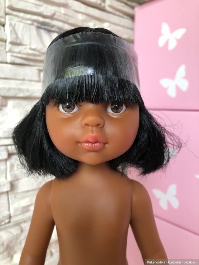 Нора-Карла с прямым пробором, каре и чёлкой от Паола Рейна(Paola Reina), нюд