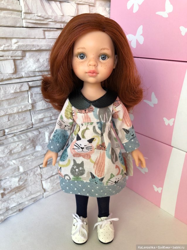 Кристи с кошками, каштановые волосы, серые глаза, от Паола Рейна(Paola Reina)