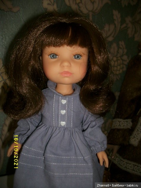 Чудесная сероглазая кукла