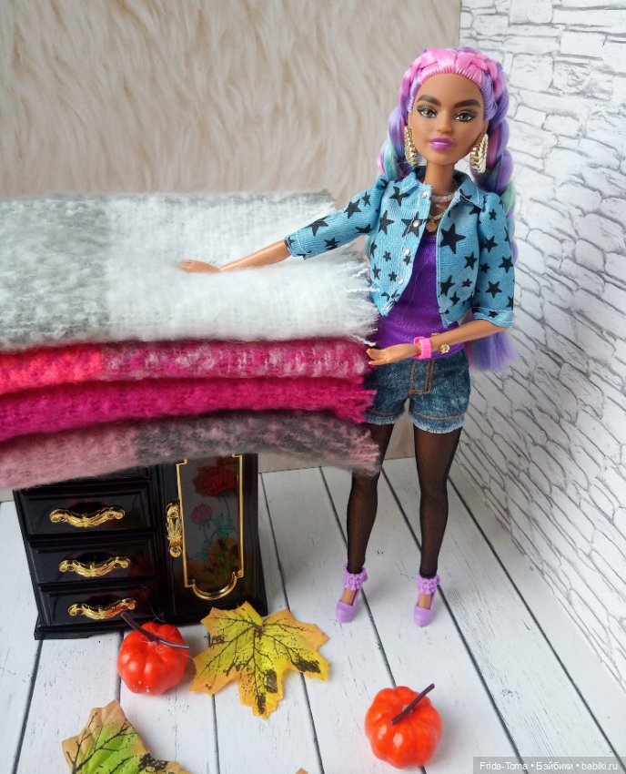 Плед одеяло покрывало Пинк Барби бело серый пыльная роза для кукол в румбокс кукольный дом (фото 7)