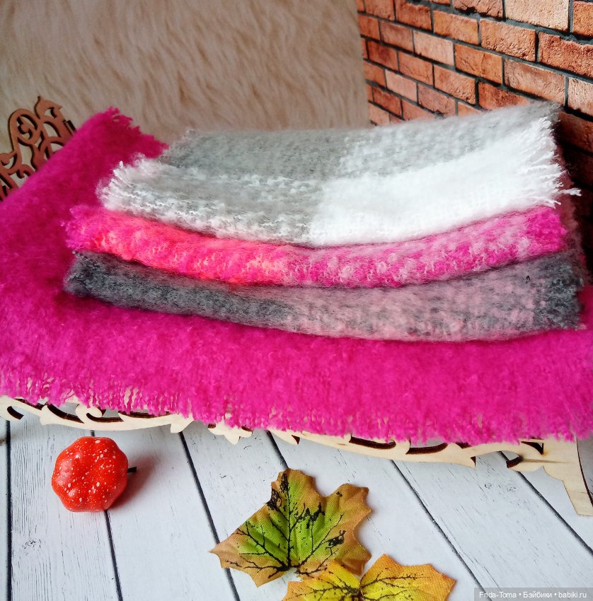 Плед одеяло покрывало Пинк Барби бело серый пыльная роза для кукол в румбокс кукольный дом