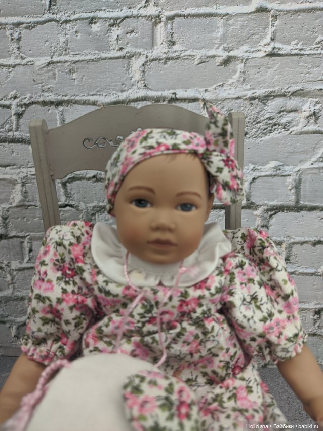 Малышка со слоником от Heidi Ott. 22 см (фото 4)