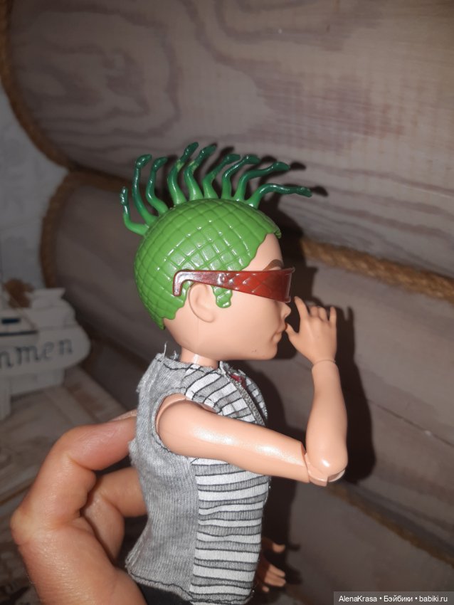 Кукла монстер хай Дьюс Горгон (фото 2)