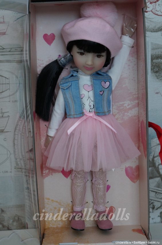 Лила #3 Ruby Red Fashion Friends (фото 2)