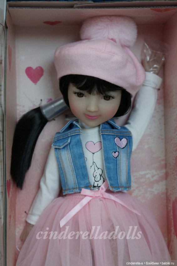 Лила #6 Ruby Red Fashion Friends (фото 3)