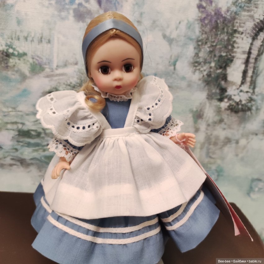 Кукла США Алиса в стране чудес