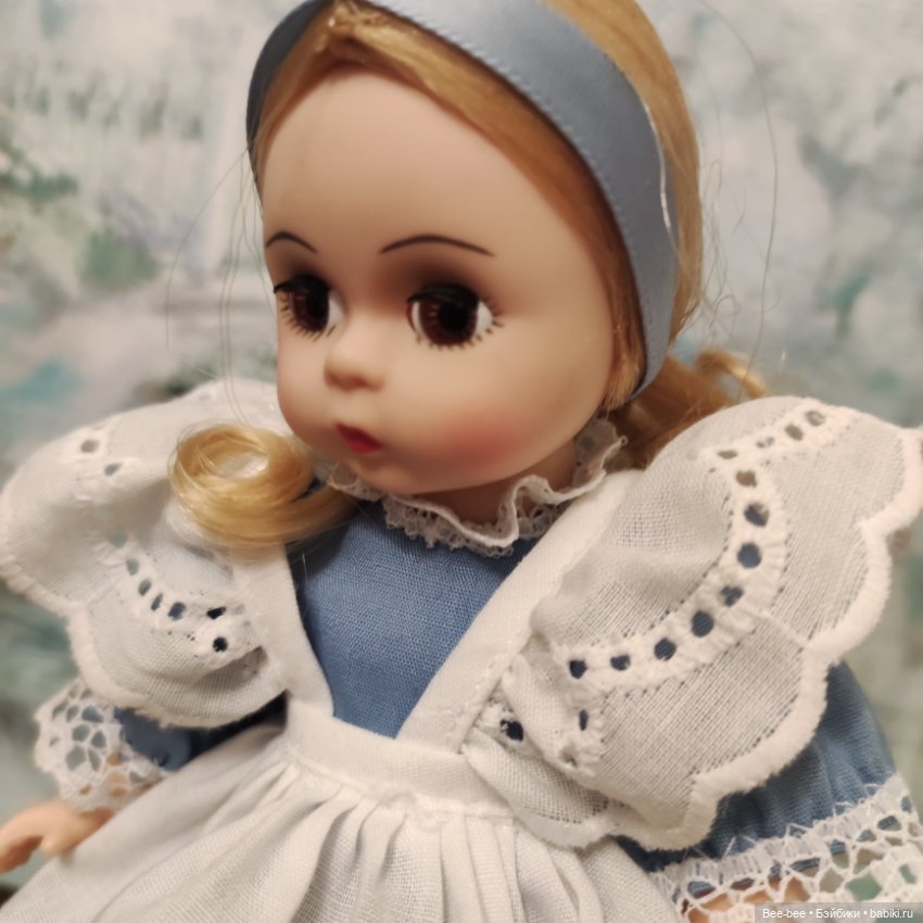 Кукла США Алиса в стране чудес (фото 2)