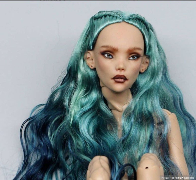 Yotoqxonadan yalangoch fotosuratlar Rostov viloyatidan telefon raqamlari bilan jinsiy aloqa qilish uchun ikkita ayol qidirilmoqda