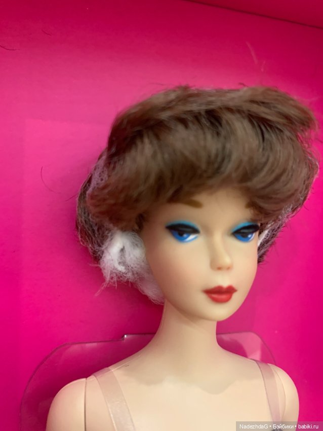 Brownette Bubble Cut Barbie Doll Reproduction Silkstone 838665