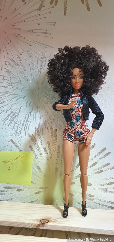 The Fresh Dolls™ African Romper MIA Fashion Doll (фото 2)