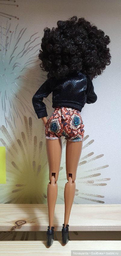 The Fresh Dolls™ African Romper MIA Fashion Doll (фото 3)