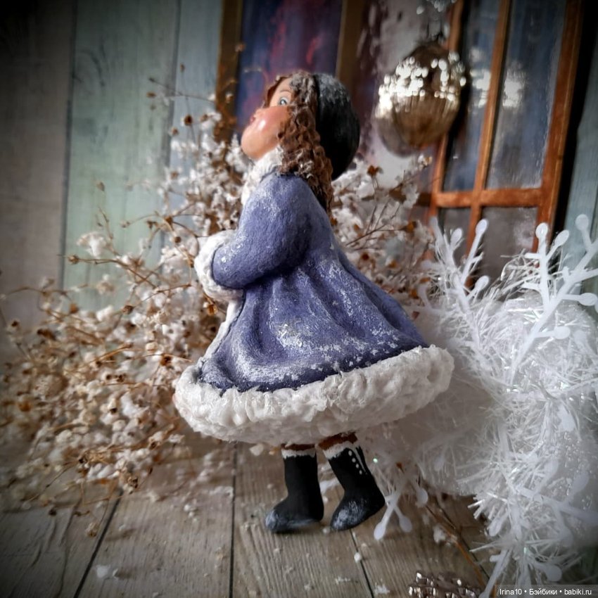 Девочка с муфтой — Авторские игрушки (фото 2)