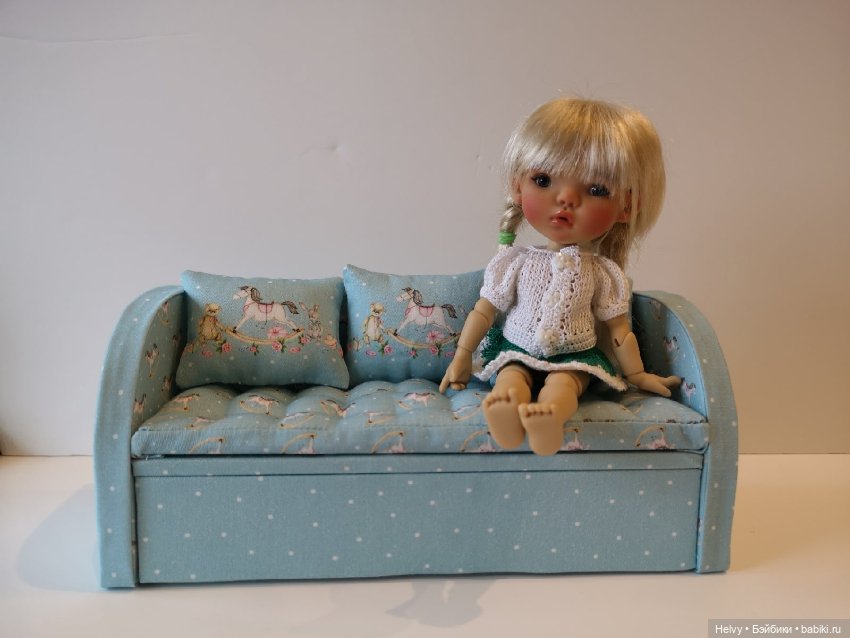 Диван и кресло для кукол 16 см (фото 8)