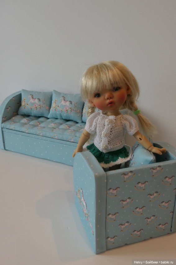 Диван и кресло для кукол 16 см (фото 3)