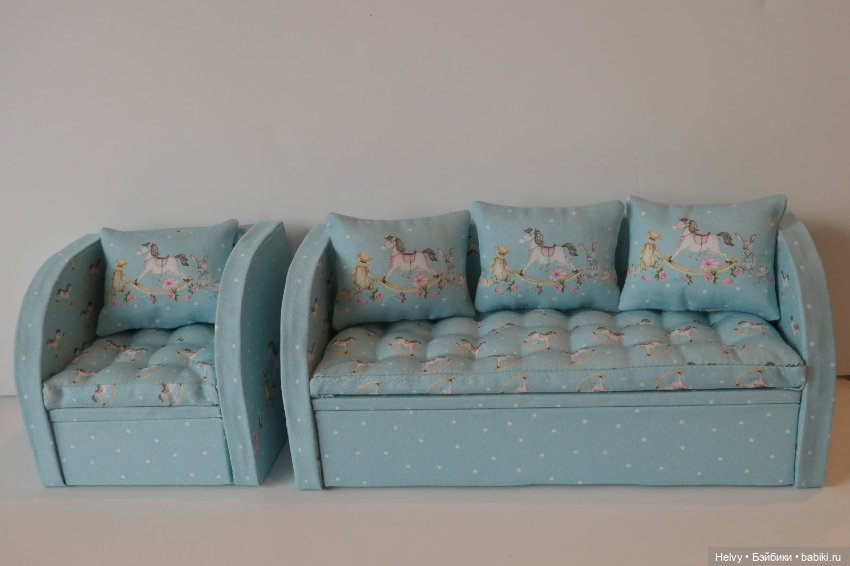 Диван и кресло для кукол 16 см