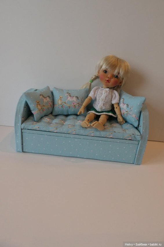 Диван и кресло для кукол 16 см (фото 5)