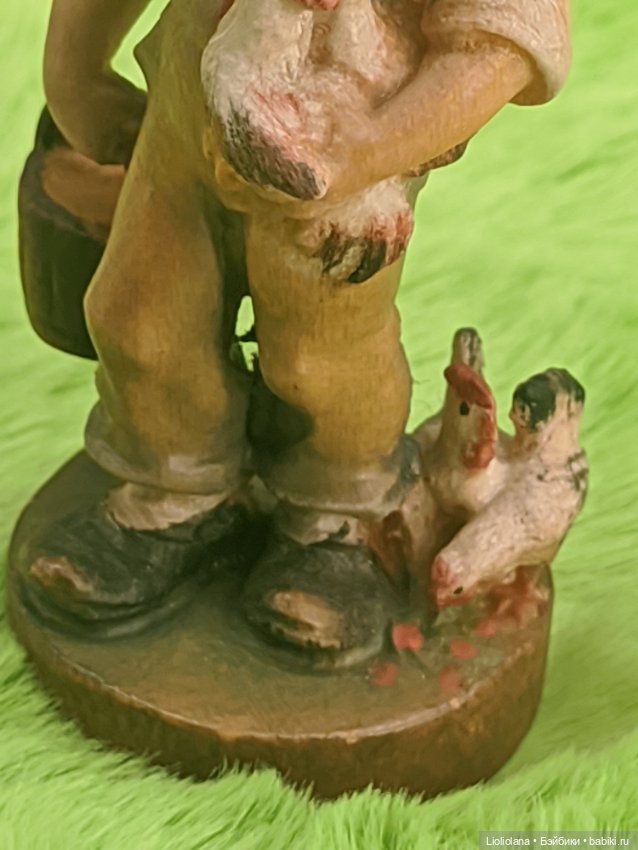 Деревянная статуэтка Мальчик с цыплятами. 7 см (фото 7)
