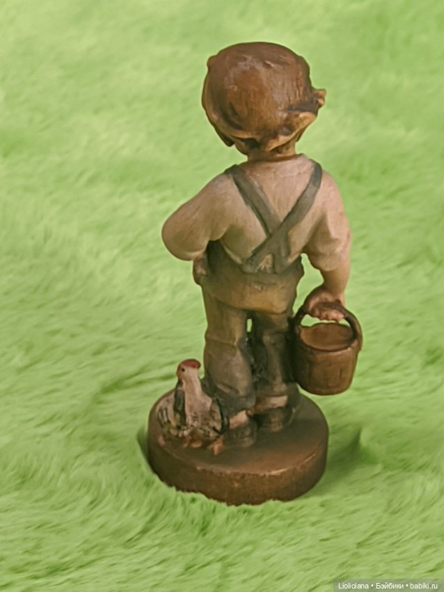 Деревянная статуэтка Мальчик с цыплятами. 7 см (фото 10)