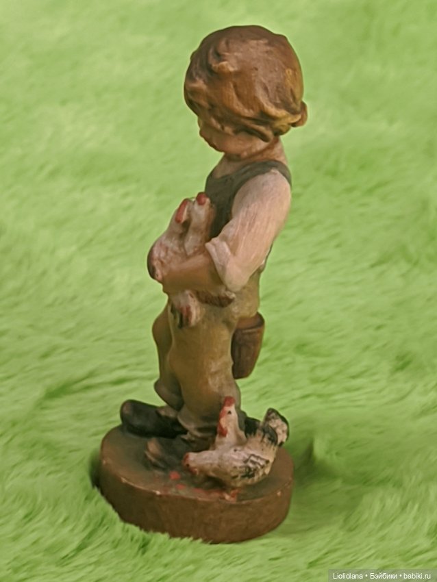 Деревянная статуэтка Мальчик с цыплятами. 7 см (фото 9)