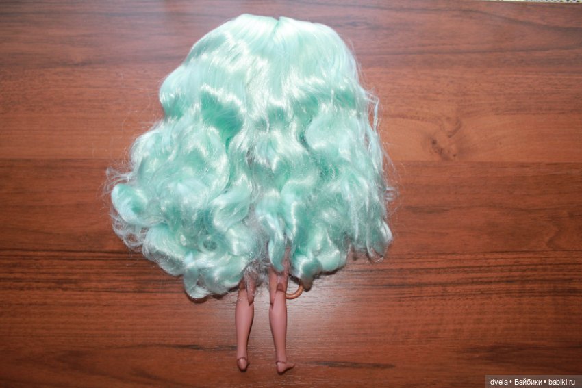 Кукла Блайз (Blythe) ТБЛ, скнтон dark, ярко-голубые волосы (фото 9)