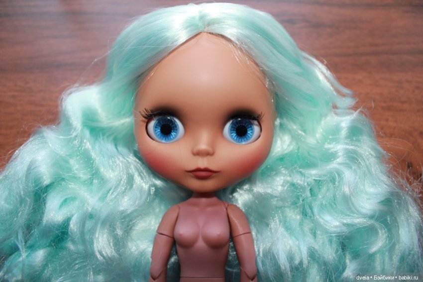Кукла Блайз (Blythe) ТБЛ, скнтон dark, ярко-голубые волосы