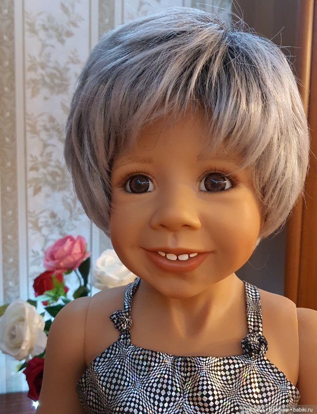 Продается новый парик для больших кукол Моники Левениг