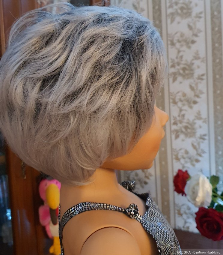 Продается новый парик для больших кукол Моники Левениг (фото 3)