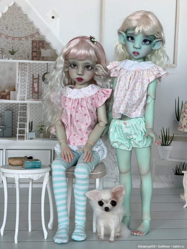 Miki в редком голубом цвете