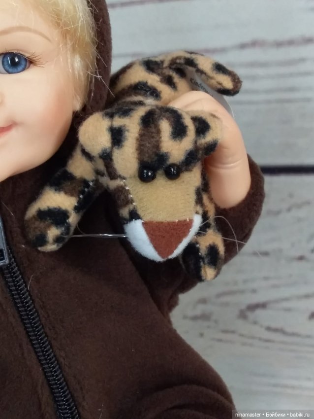 Олененок Томми с ягуаром от Laura Lee Wambach