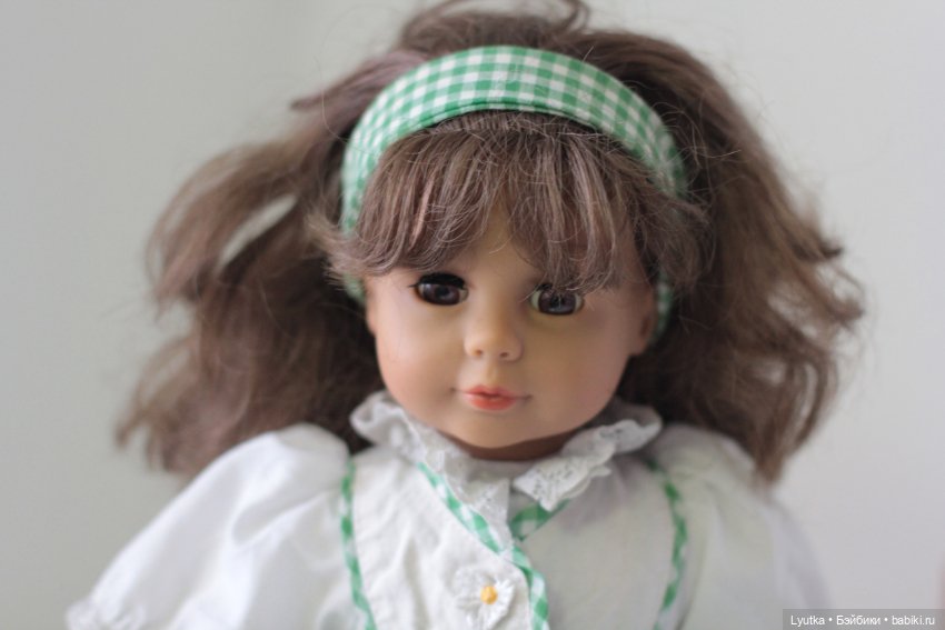 Немецкая кукла Lotus Onda брюнетка в родной одежде 36 см (фото 3)