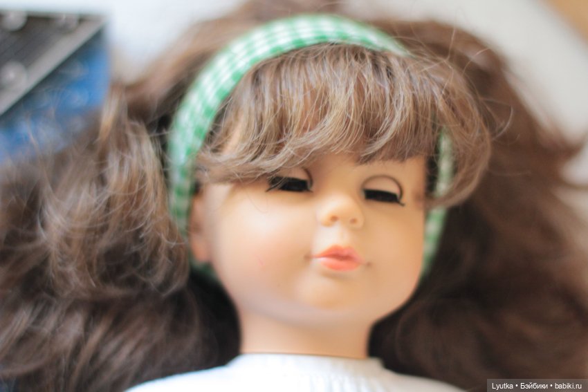 Немецкая кукла Lotus Onda брюнетка в родной одежде 36 см