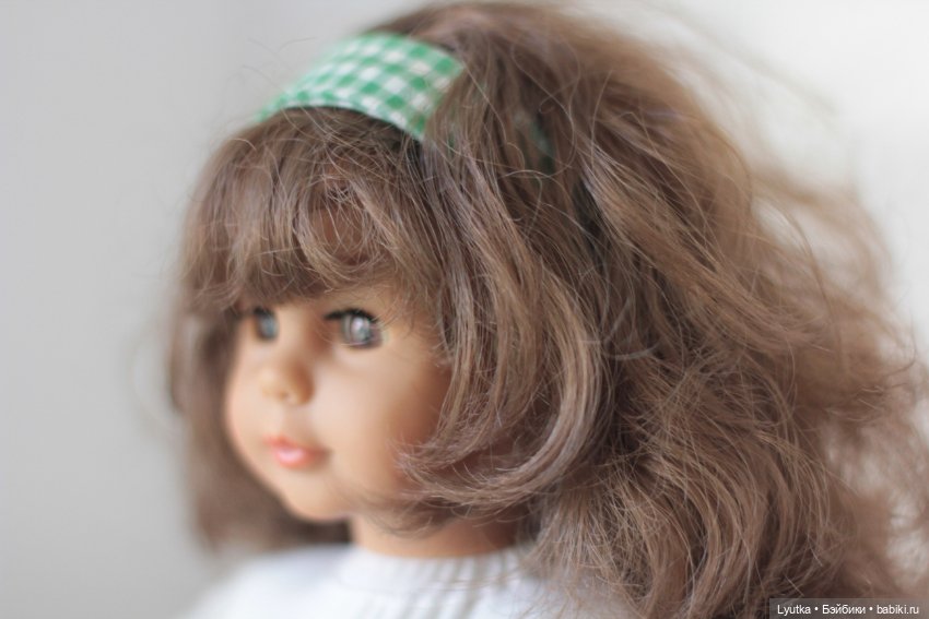 Немецкая кукла Lotus Onda брюнетка в родной одежде 36 см