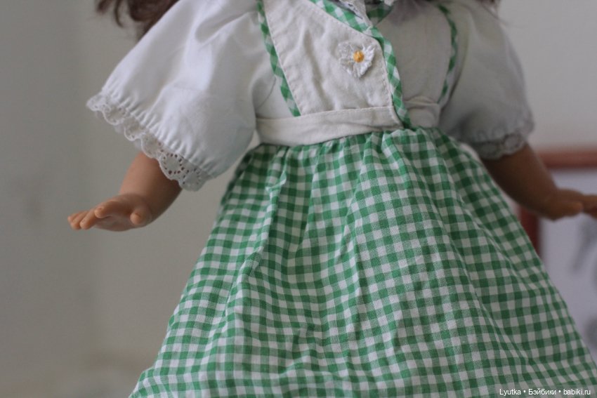 Немецкая кукла Lotus Onda брюнетка в родной одежде 36 см (фото 5)